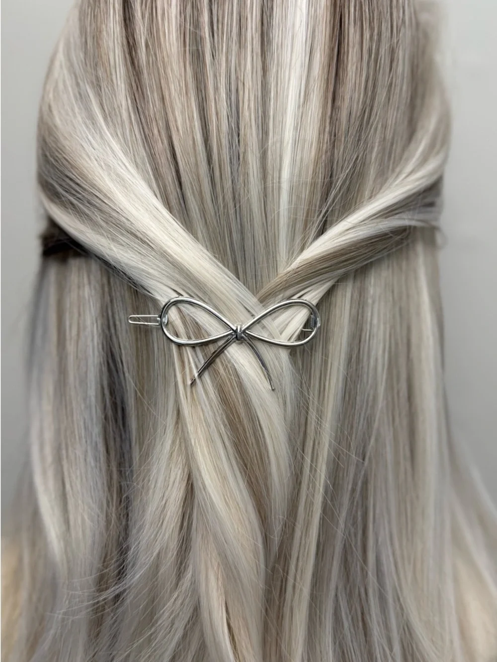 Bow Hair Clip Set Gold & Silver Women’s Minimalist Metal Barrettes Duo